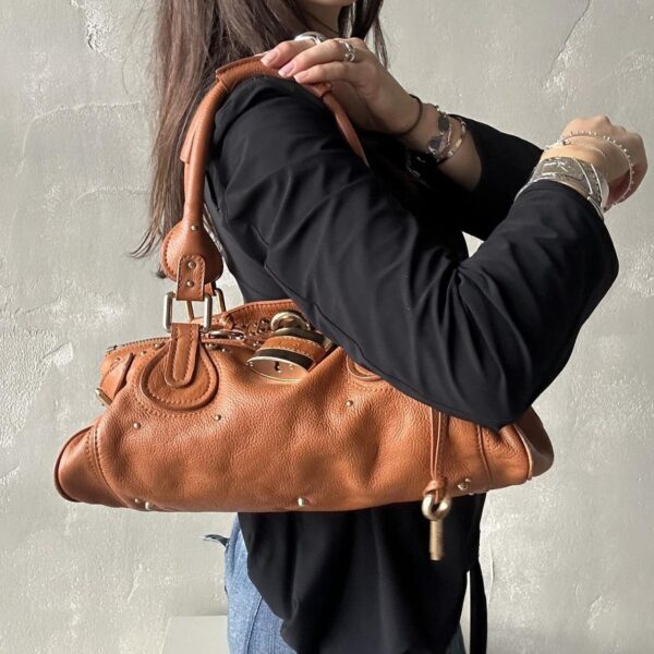 PreOwned Iconic Chloé Paddington Bag in Tan leather
