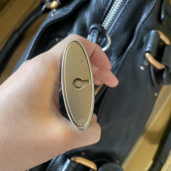 PreOwned Vintage Classic Regular Size Black Leather Chloé Paddington Bag with Brass-toned Hardware
