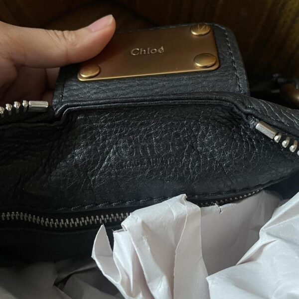 PreOwned Vintage Classic Regular Size Black Leather Chloé Paddington Bag with Brass-toned Hardware