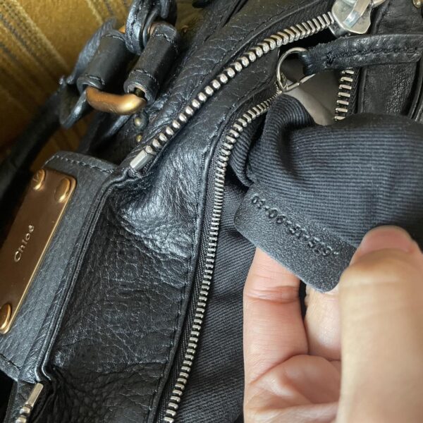 PreOwned Vintage Classic Regular Size Black Leather Chloé Paddington Bag with Brass-toned Hardware